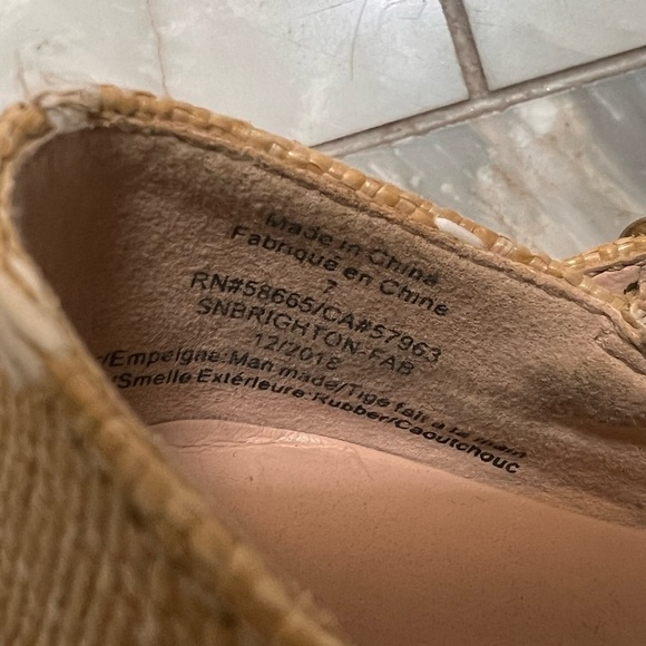 SOMETHING NAVY Toddler Yellow and White Dot Mary Jane’s - size 7 - Picture 10 of 10